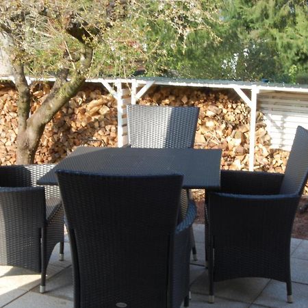Wohnung Mit Kamin Terrasse Und Grill In Der Naehe Von Nuernberg Burgthann Bagian luar foto