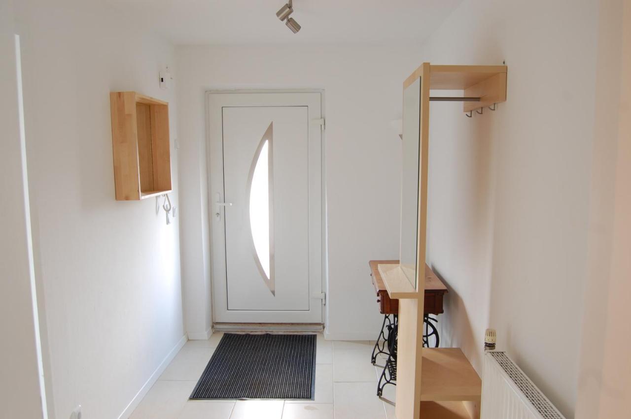 Wohnung Mit Kamin Terrasse Und Grill In Der Naehe Von Nuernberg Burgthann Bagian luar foto