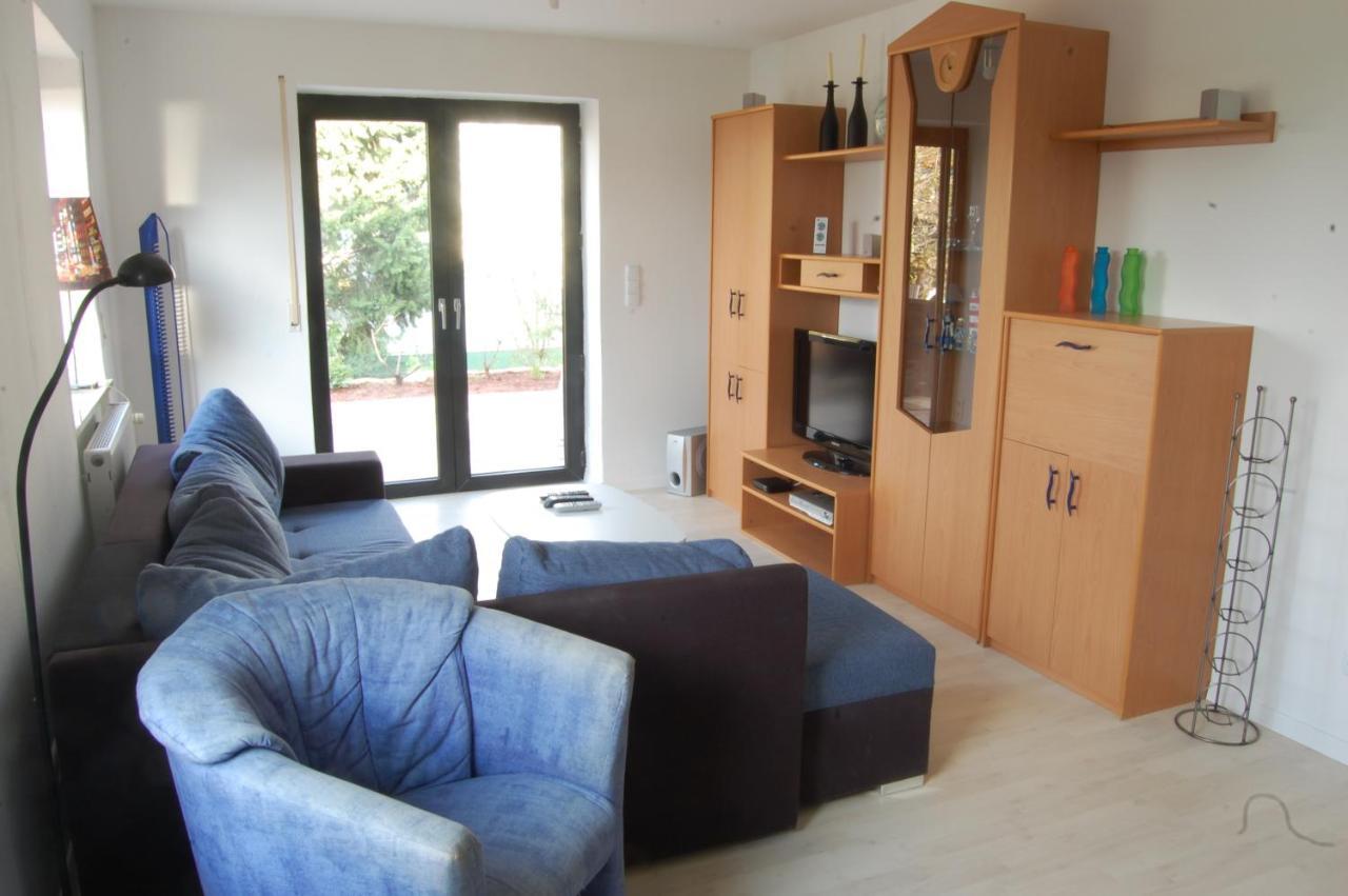 Wohnung Mit Kamin Terrasse Und Grill In Der Naehe Von Nuernberg Burgthann Bagian luar foto
