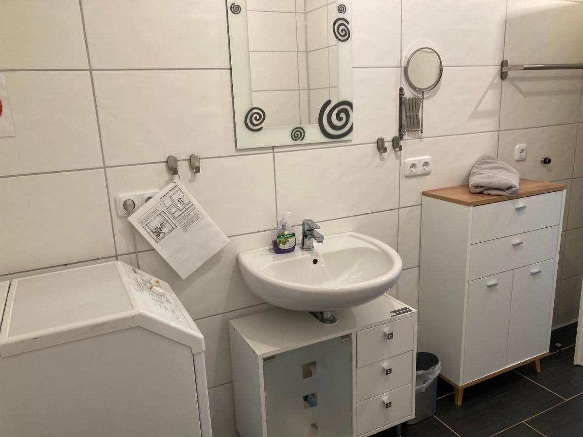 Wohnung Mit Kamin Terrasse Und Grill In Der Naehe Von Nuernberg Burgthann Bagian luar foto